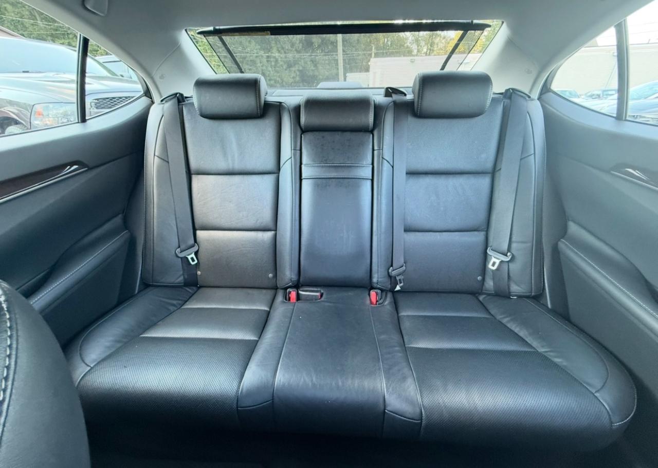 Lexus ES photo 12