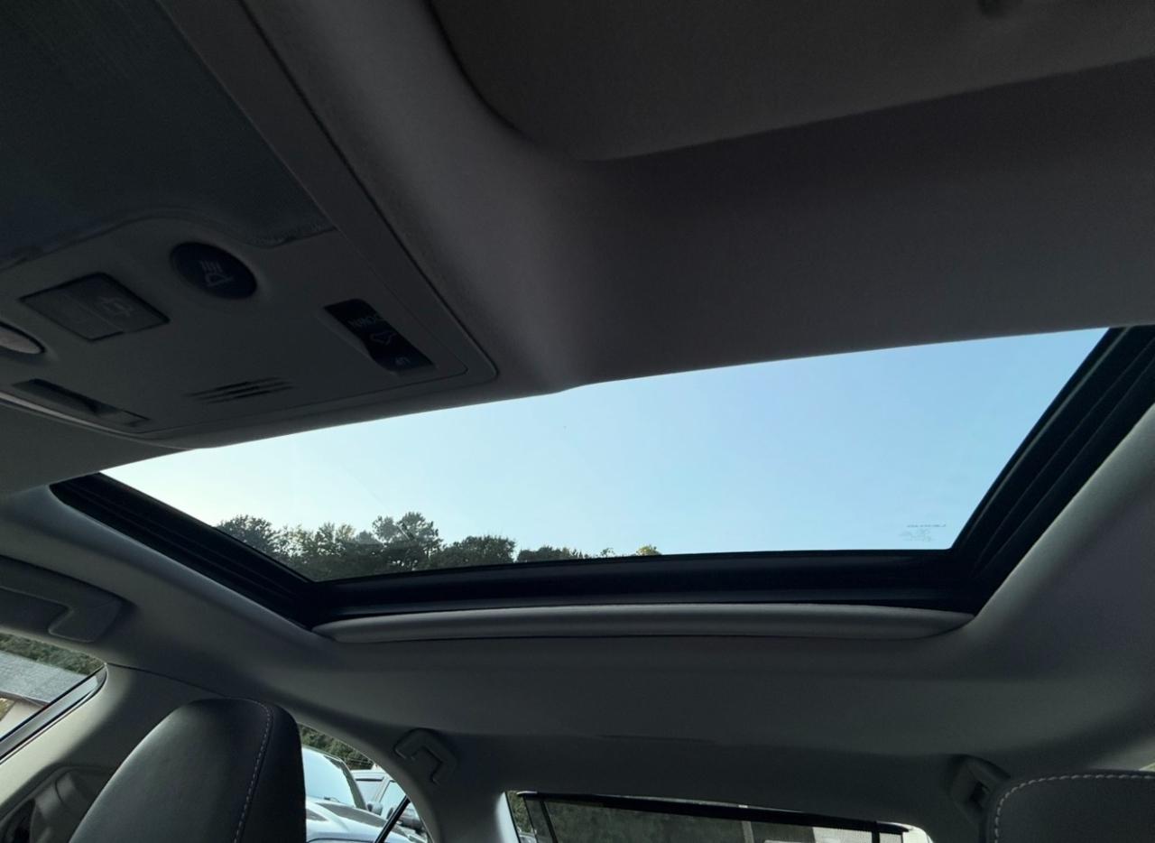Lexus ES photo 28