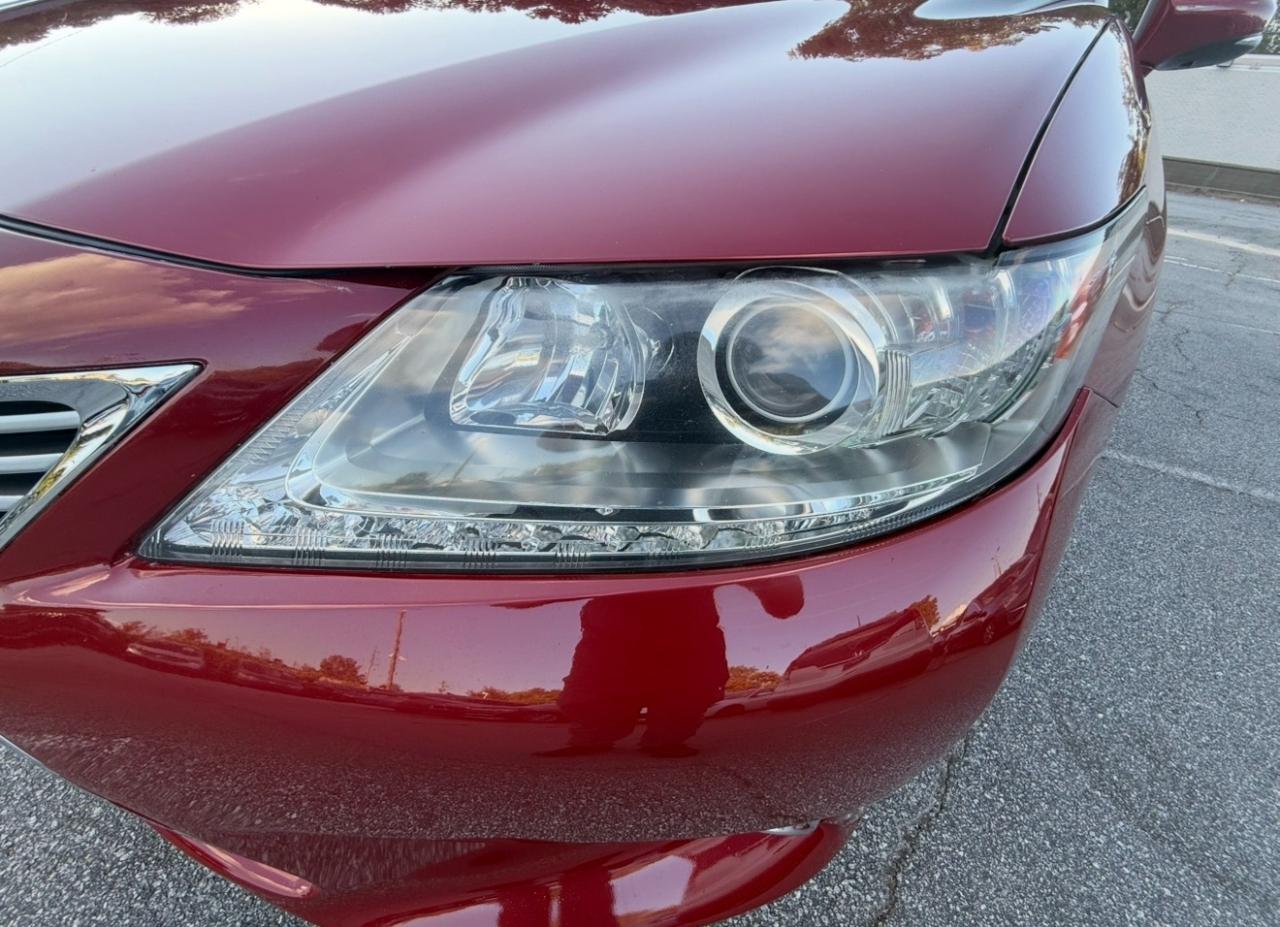 Lexus ES photo 32
