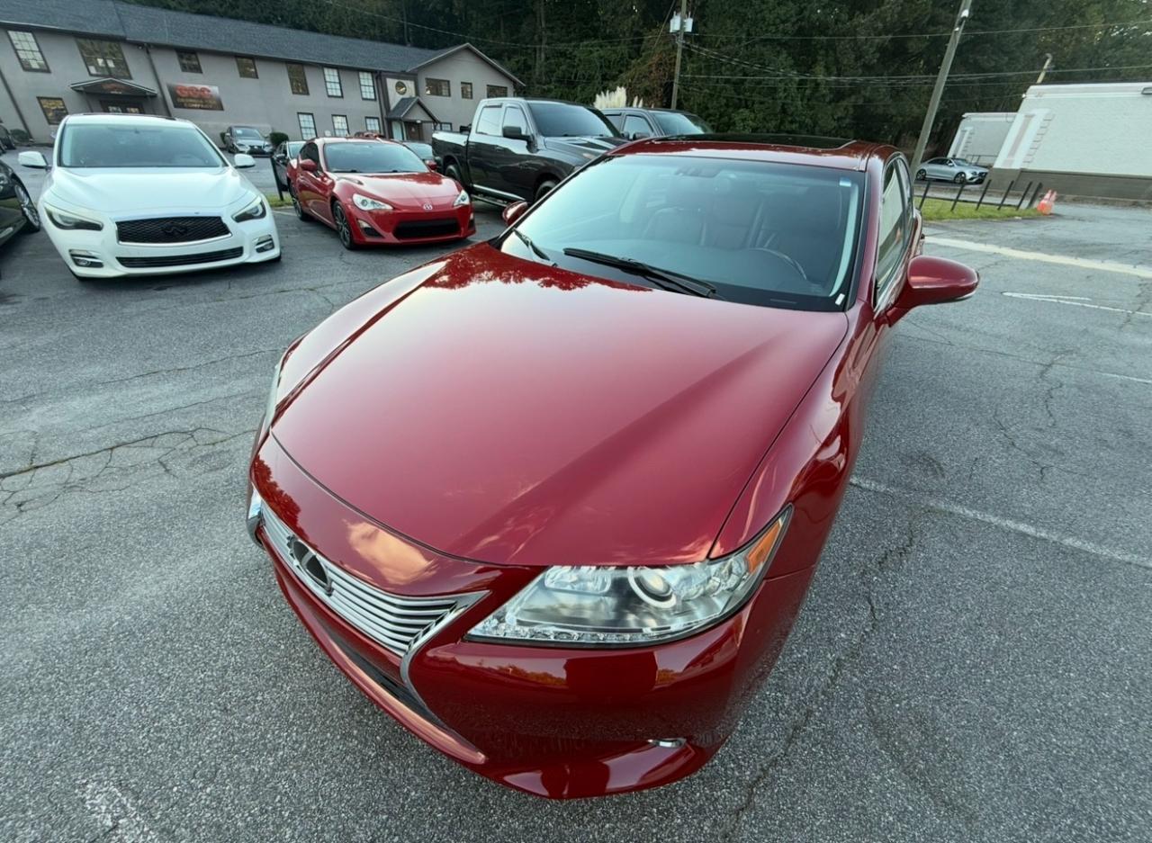 Lexus ES photo 33