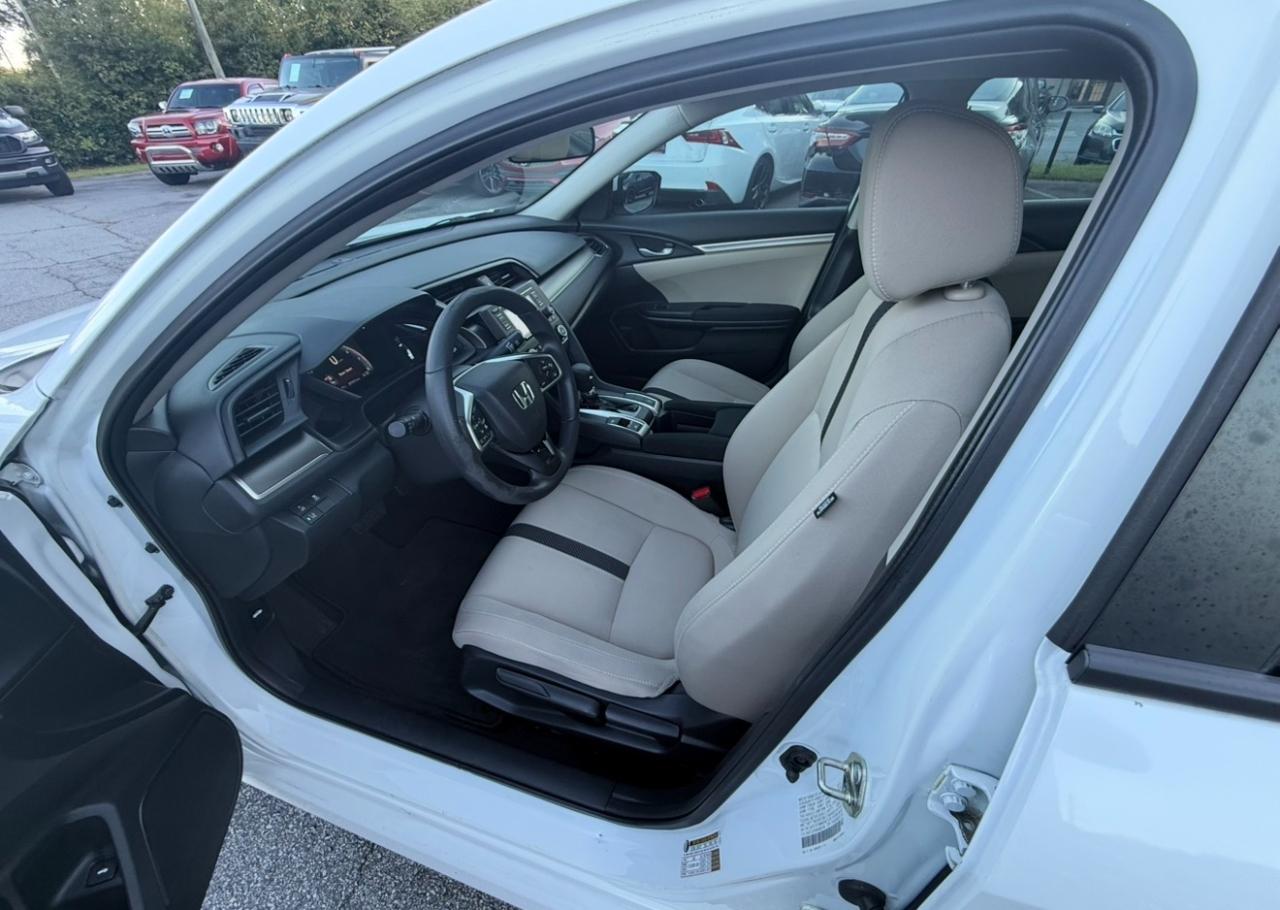 Honda Civic photo 8