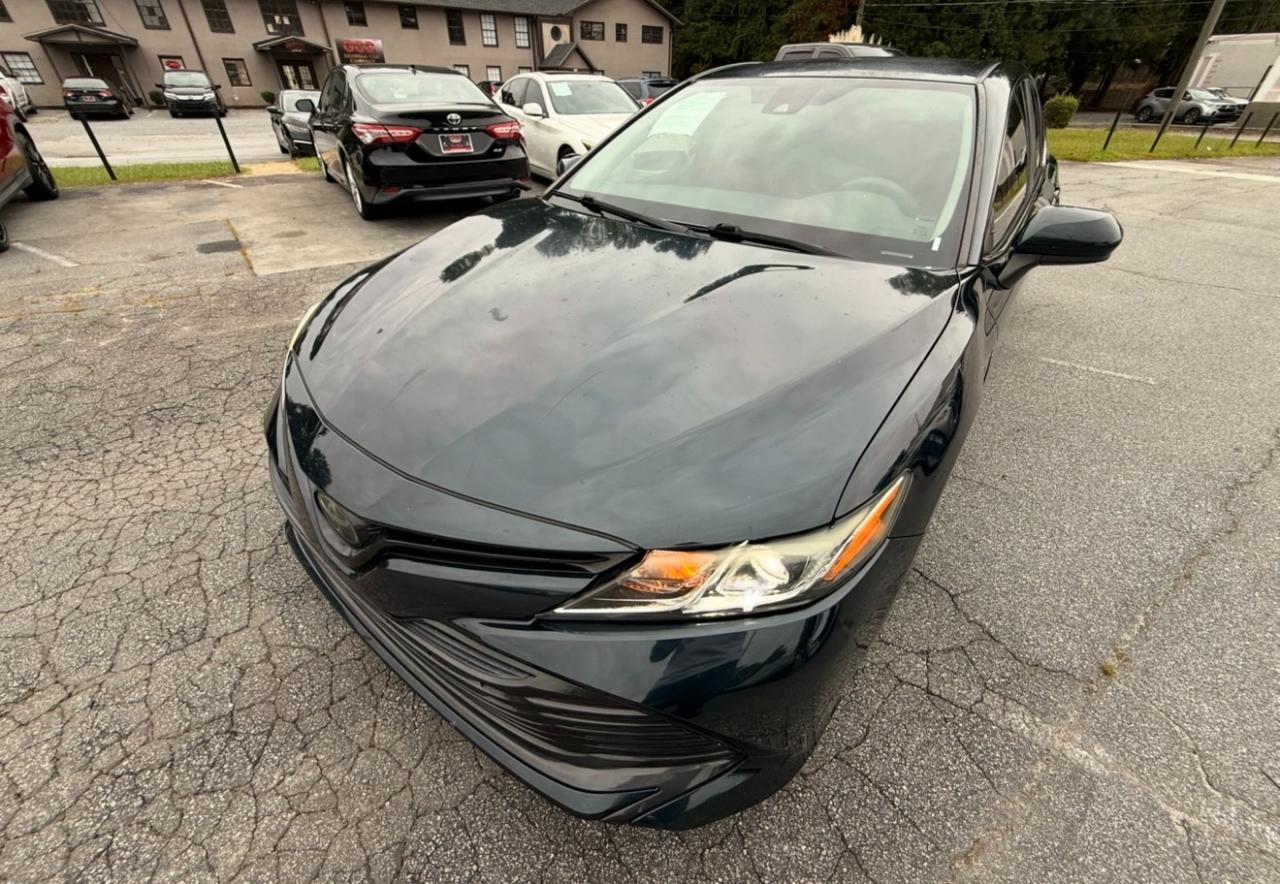 Toyota Camry LE (Natl) 2019