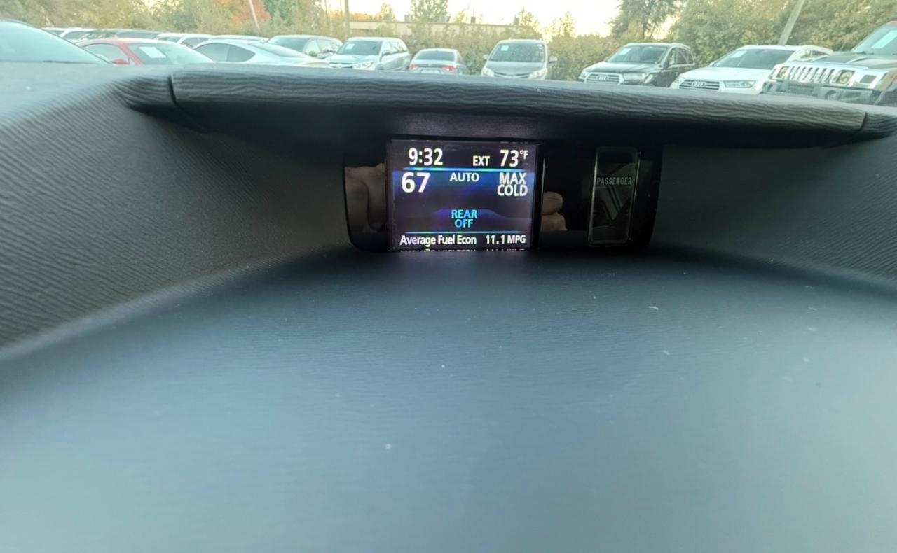 Toyota Sienna photo 21
