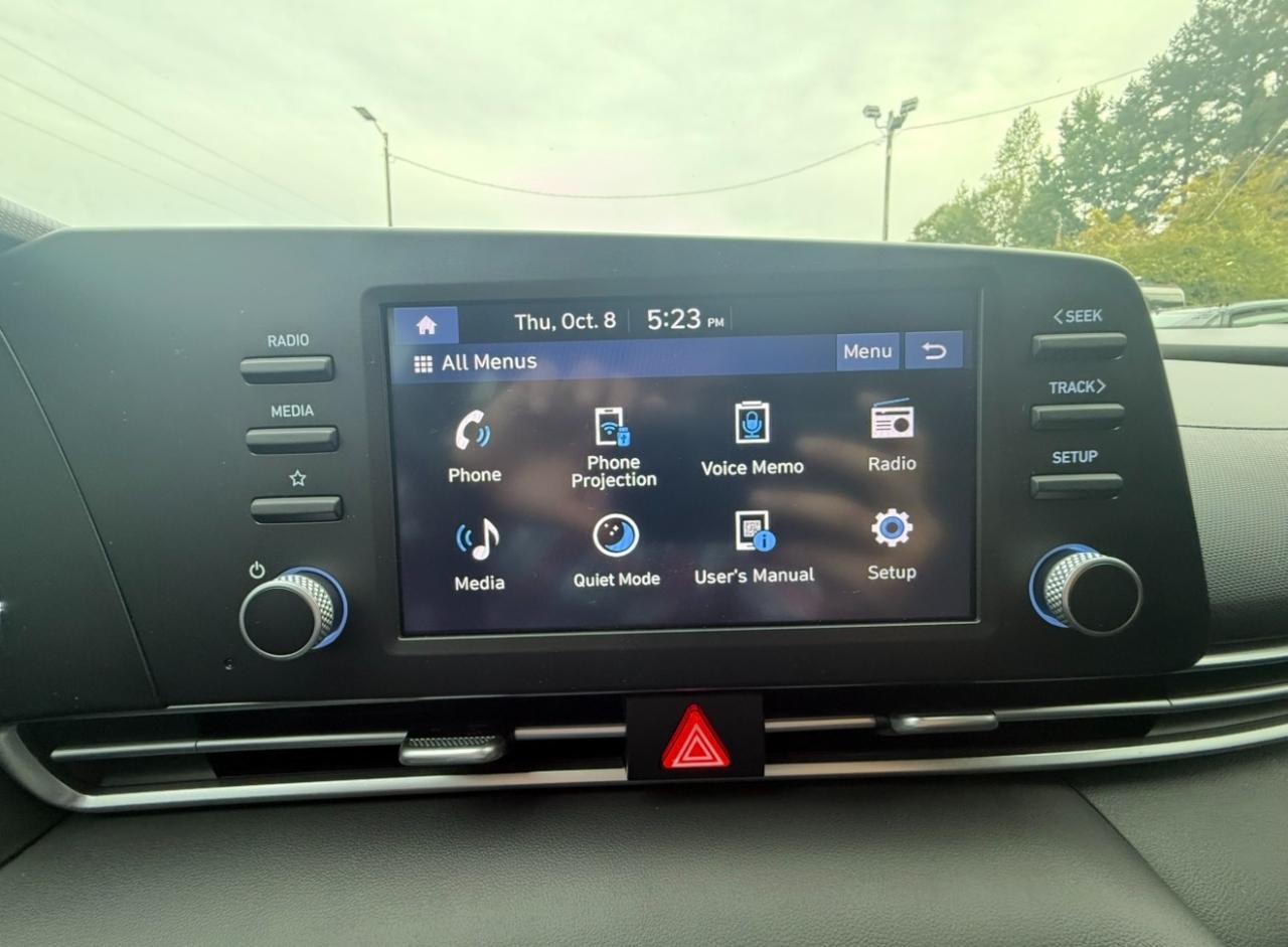 Hyundai Elantra photo 20