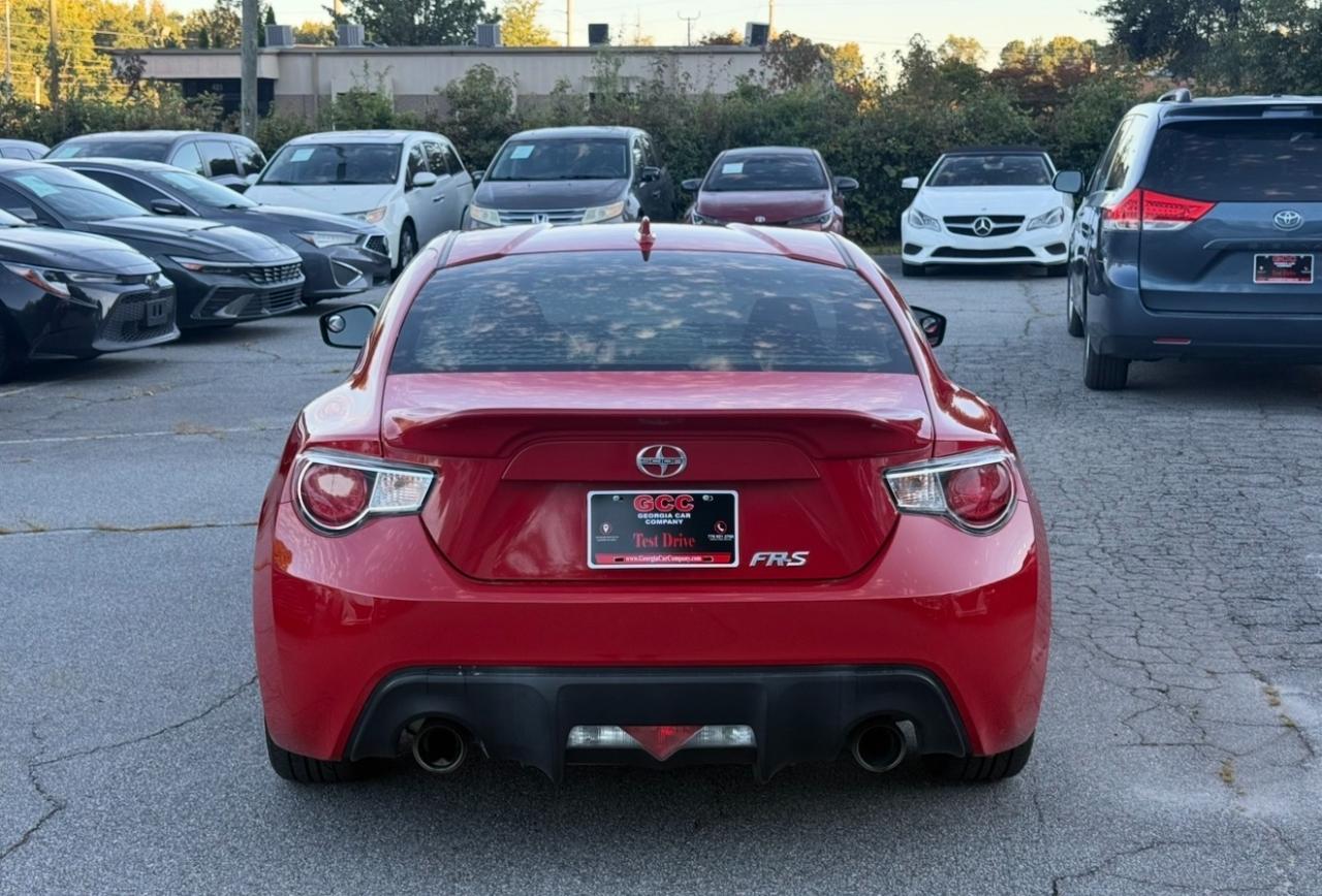 Scion FR-S 2dr Cpe Auto (Natl) 2015