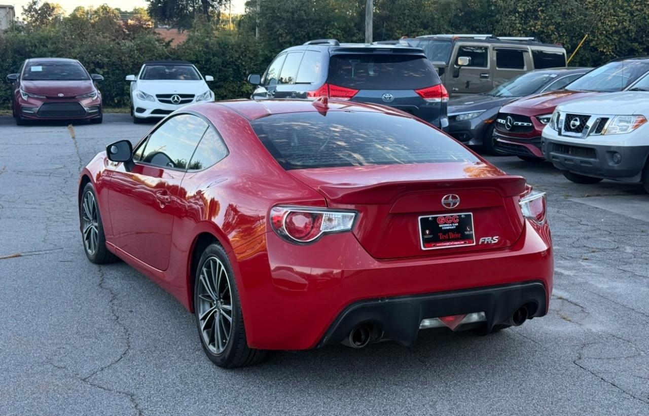 Scion FR-S 2dr Cpe Auto (Natl) 2015