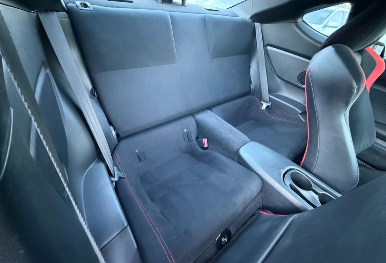 Scion FR-S 2dr Cpe Auto (Natl) 2015