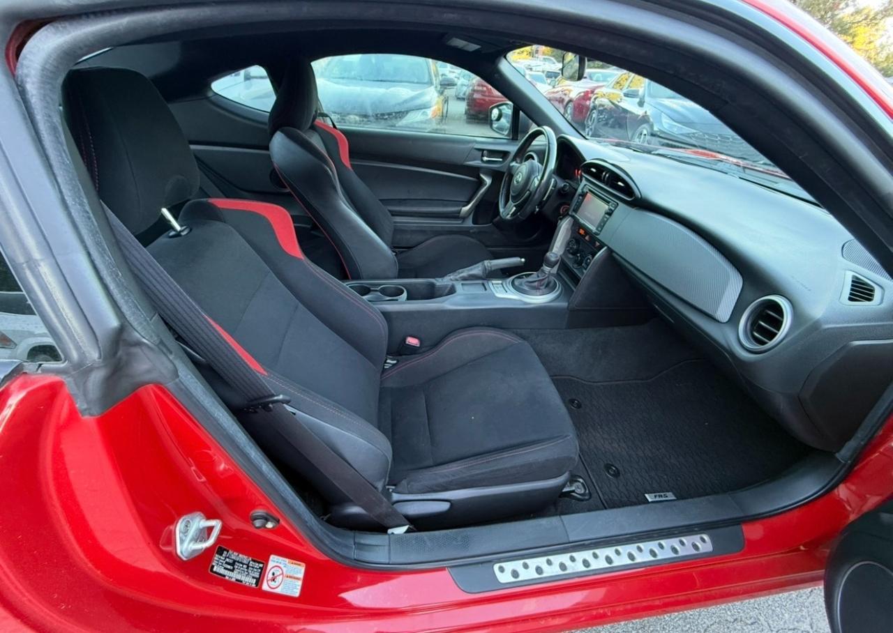 Scion FR-S 2dr Cpe Auto (Natl) 2015