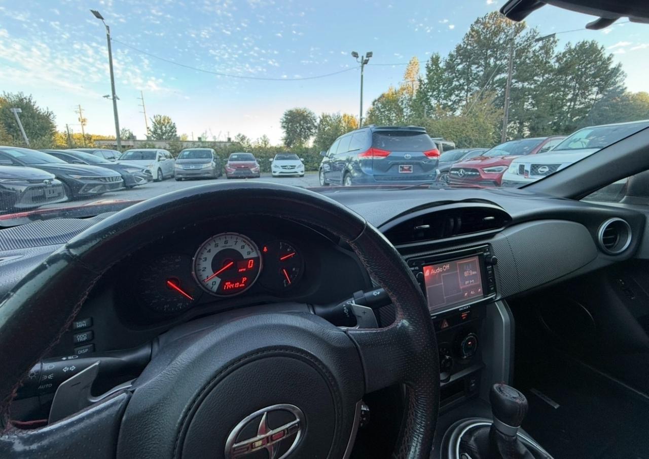 Scion FR-S 2dr Cpe Auto (Natl) 2015