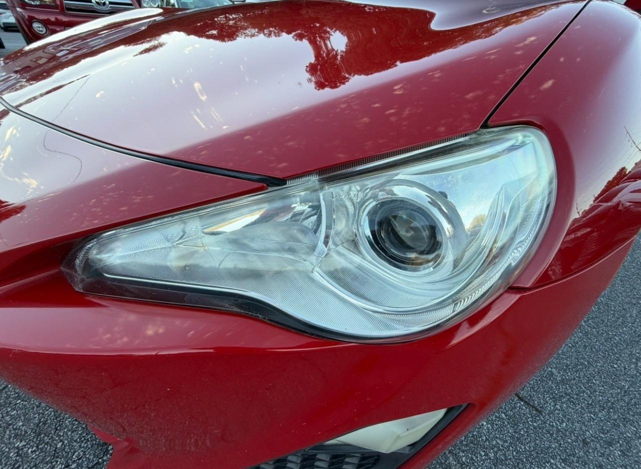 Scion FR-S 2dr Cpe Auto (Natl) 2015