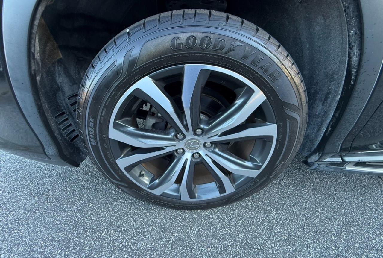 Lexus RX photo 31