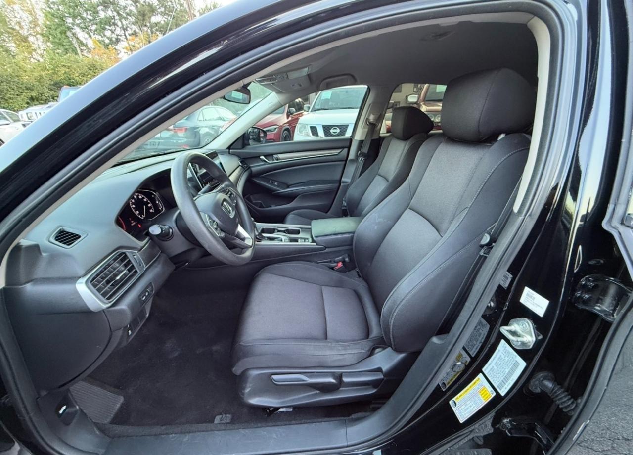 Honda Accord photo 8