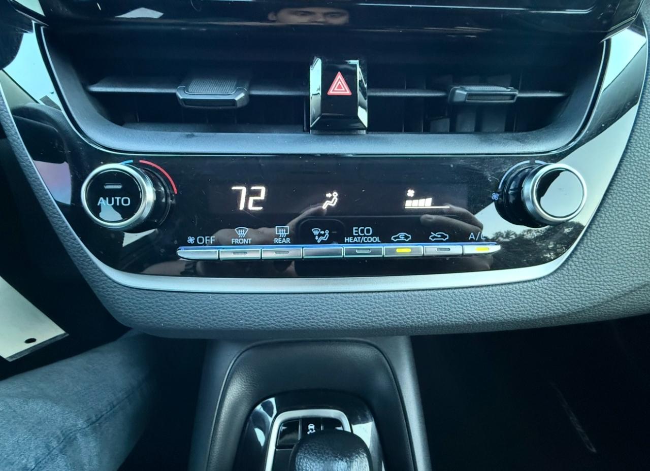 Toyota Corolla LE CVT (Natl) 2022