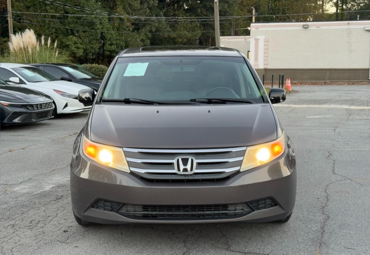 Honda Odyssey photo 2