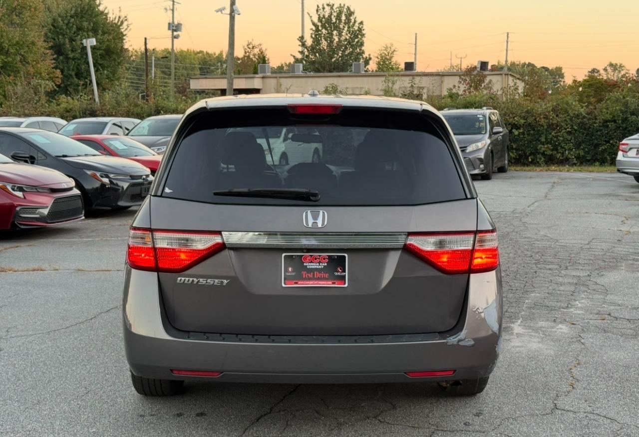 Honda Odyssey photo 5