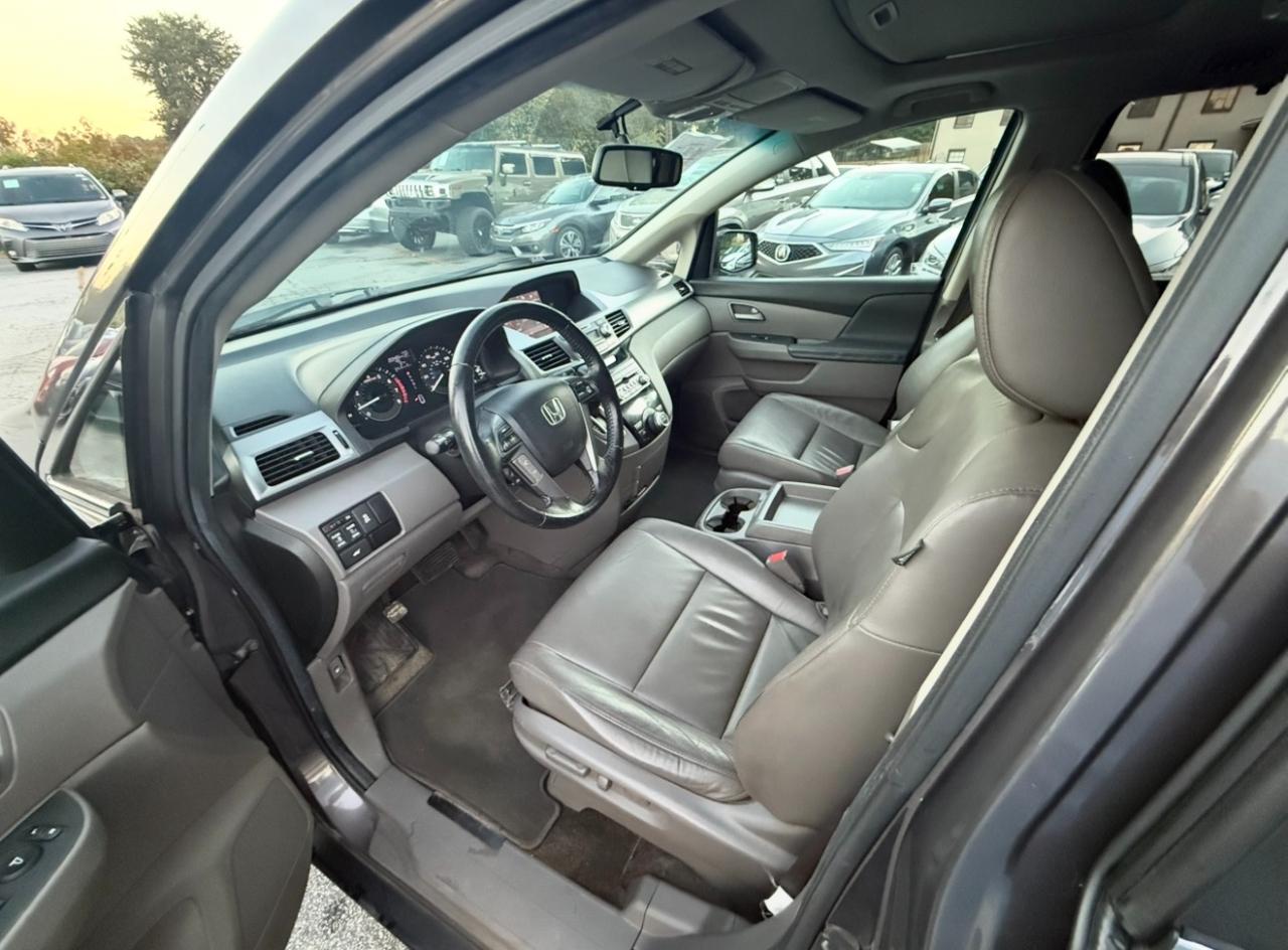 Honda Odyssey photo 7