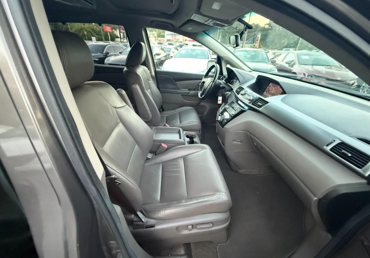 Honda Odyssey photo 17