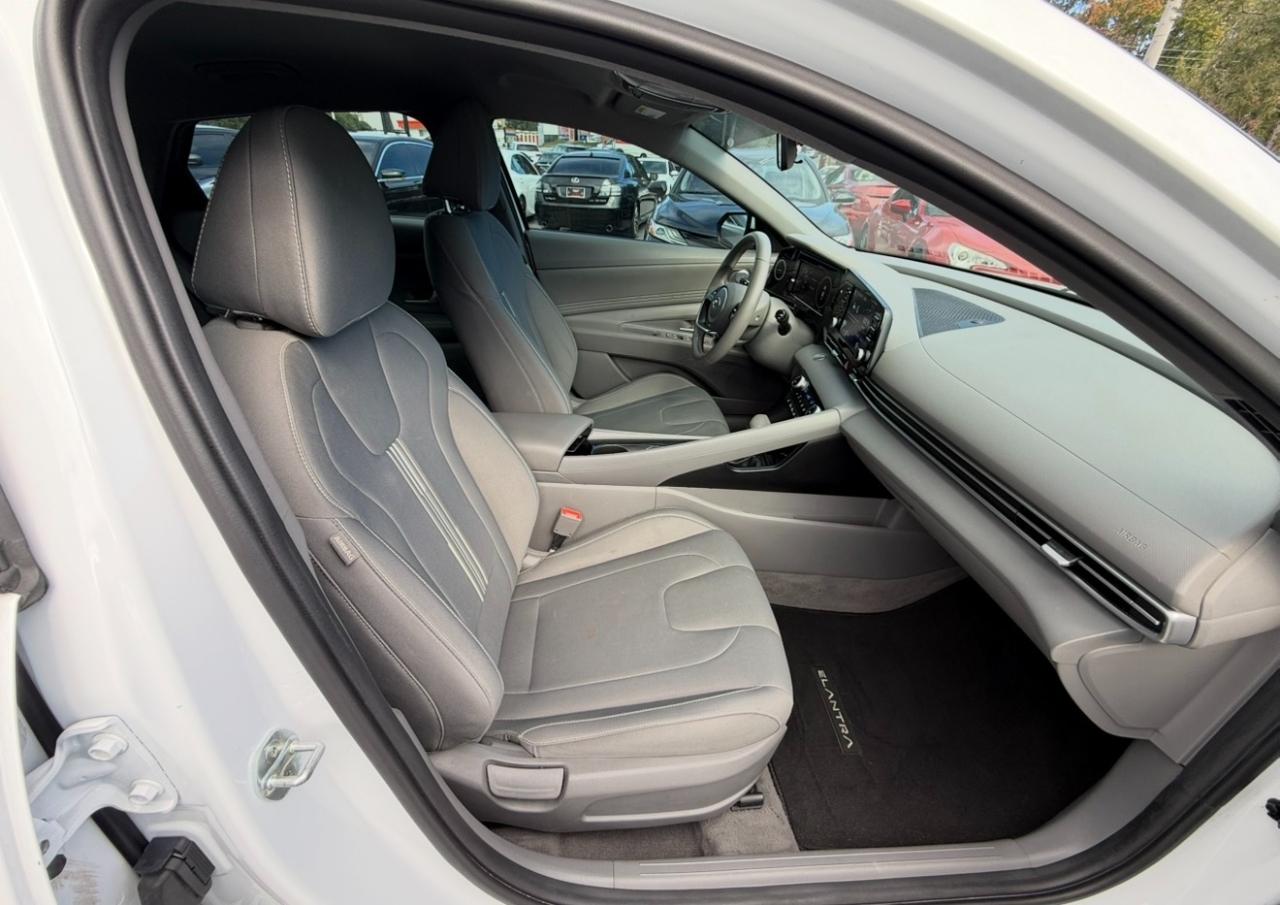 Hyundai Elantra SEL IVT 2022