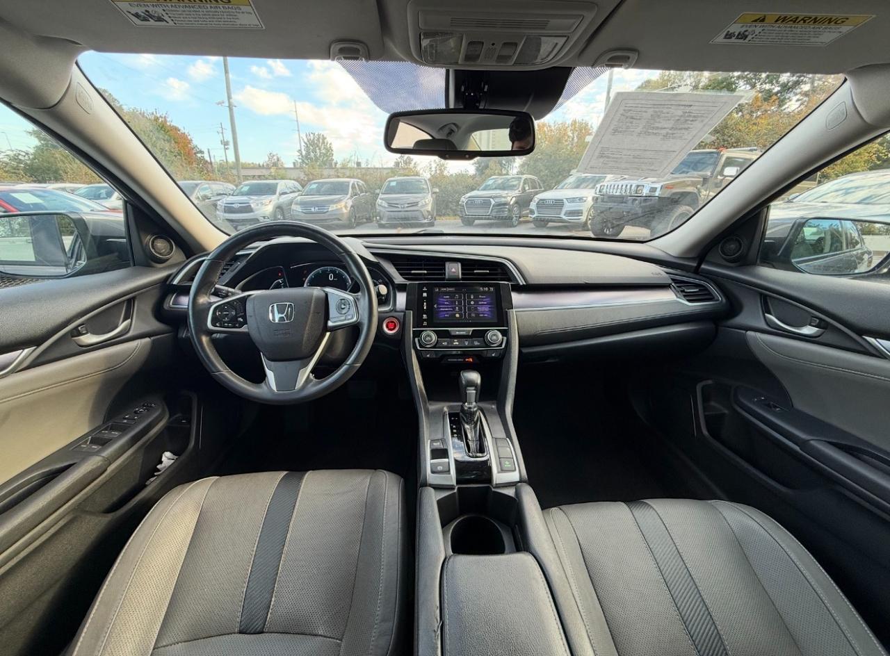 Honda Civic photo 2