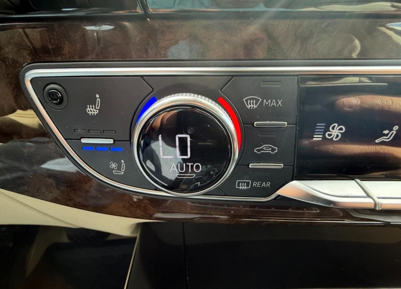 Audi Q7 SE Premium Plus 55 TFSI quattro 2019