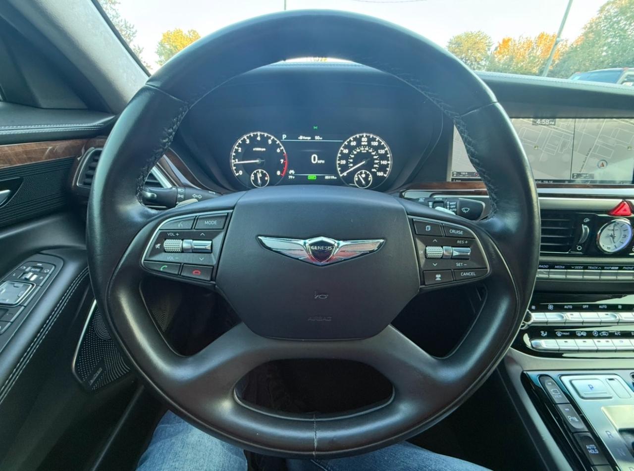 Genesis G90 photo 17