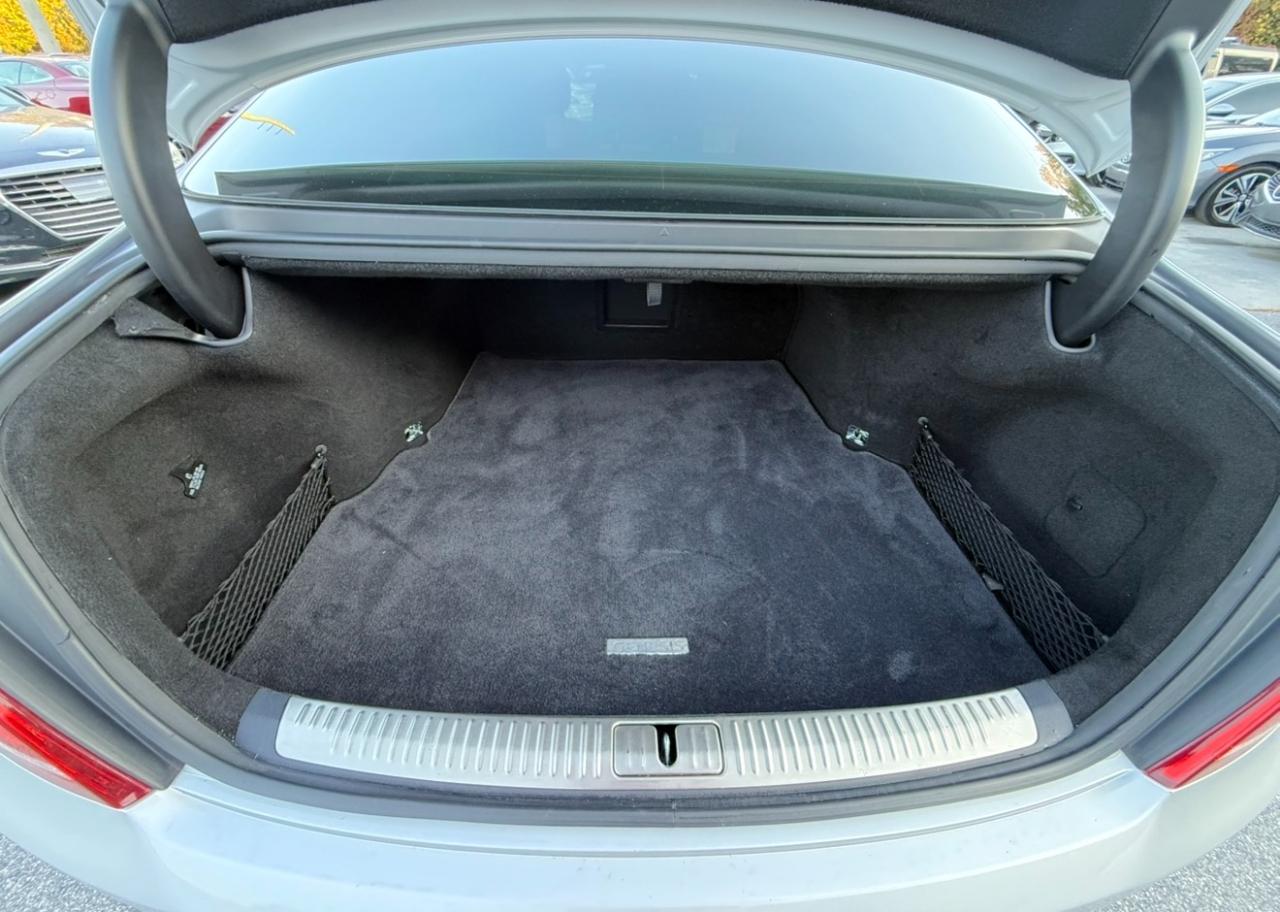 Genesis G90 photo 31