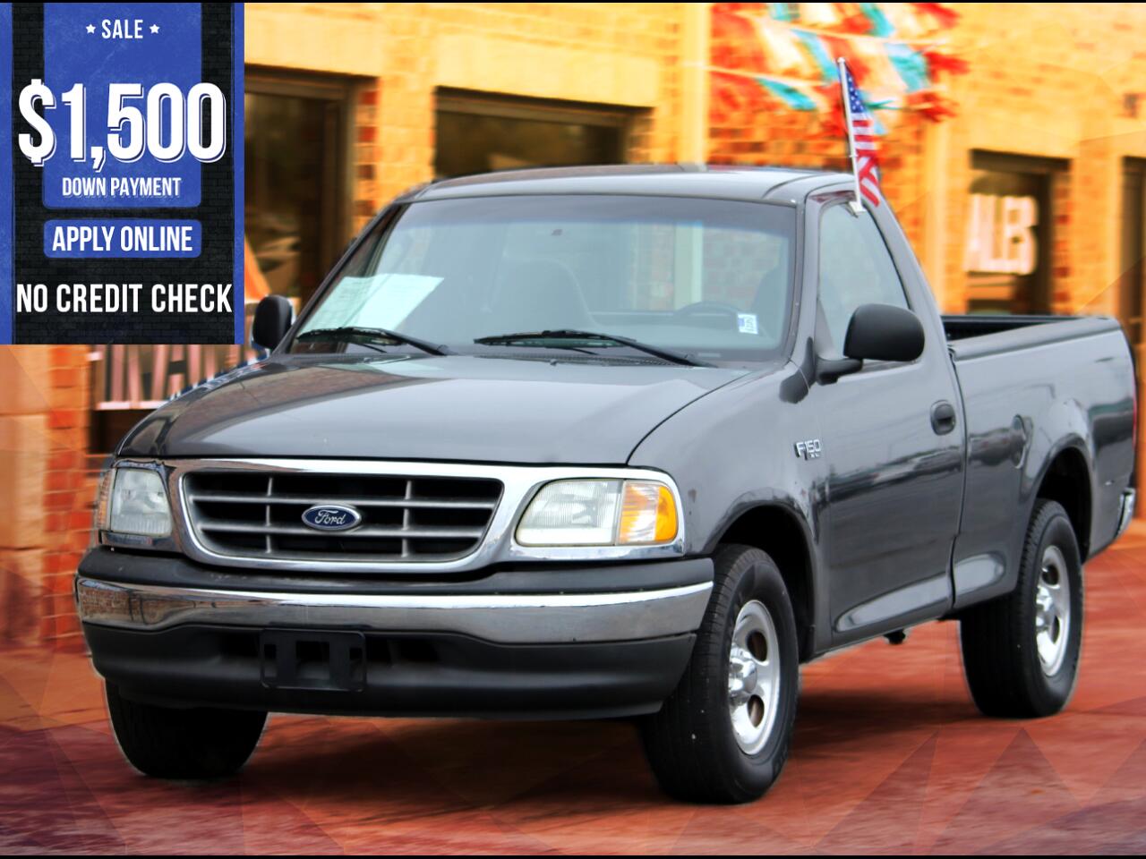 Ford F-150 XL Short Bed 2WD 2002