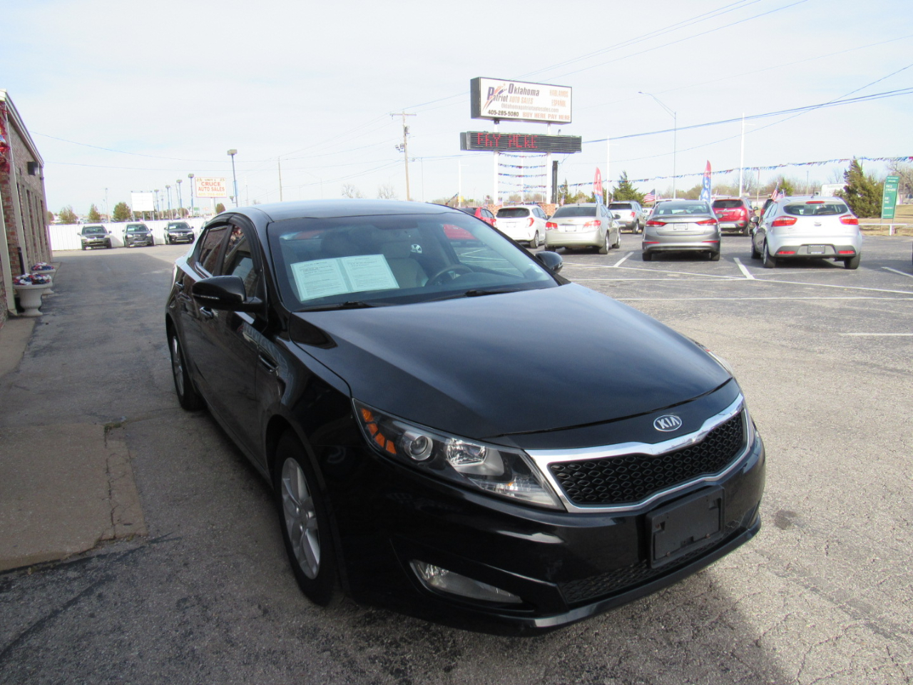 Kia Optima LX MT 2013