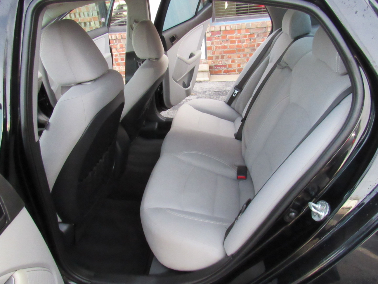 Kia Optima LX MT 2013