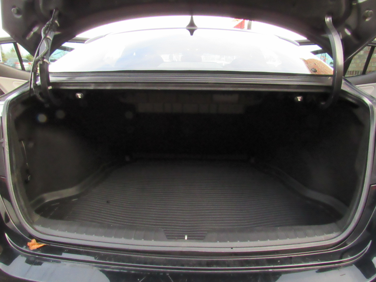 Kia Optima LX MT 2013