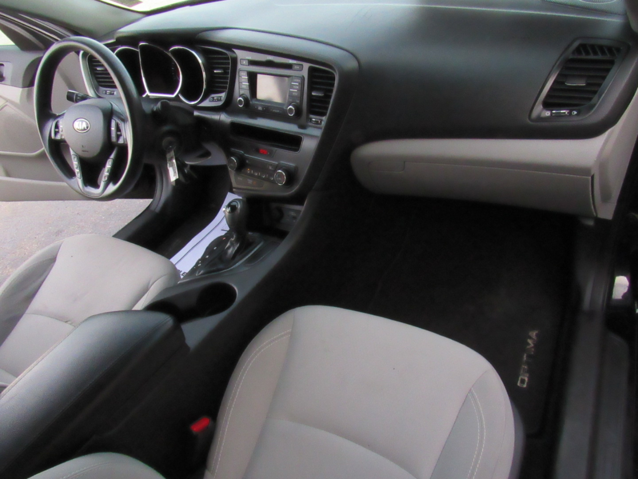 Kia Optima LX MT 2013