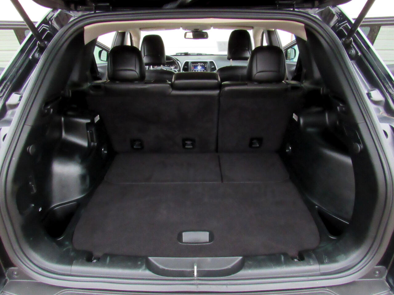 Jeep Cherokee Latitude Plus FWD 2018