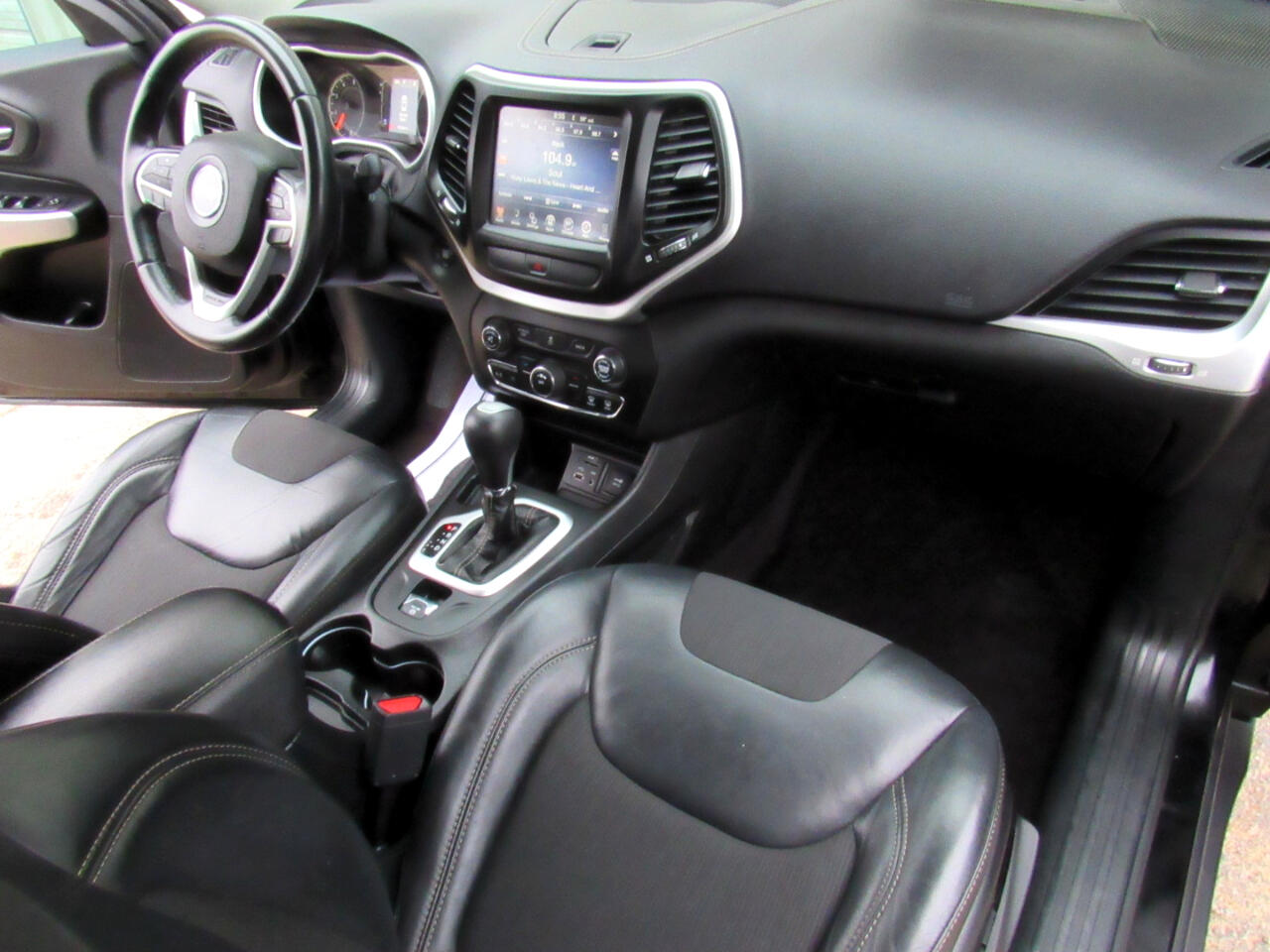 Jeep Cherokee Latitude Plus FWD 2018