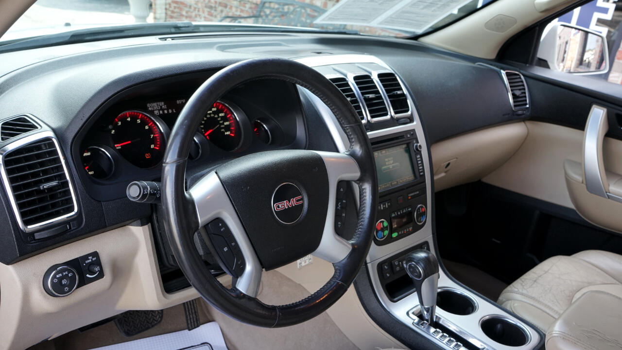 GMC Acadia SLT-2 FWD 2011