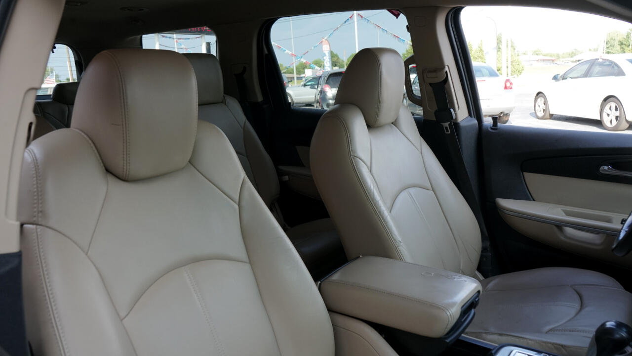 GMC Acadia SLT-2 FWD 2011