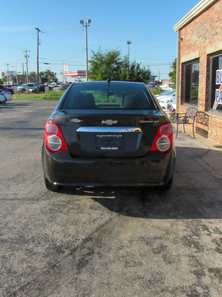 Chevrolet Sonic LT Auto Sedan 2014