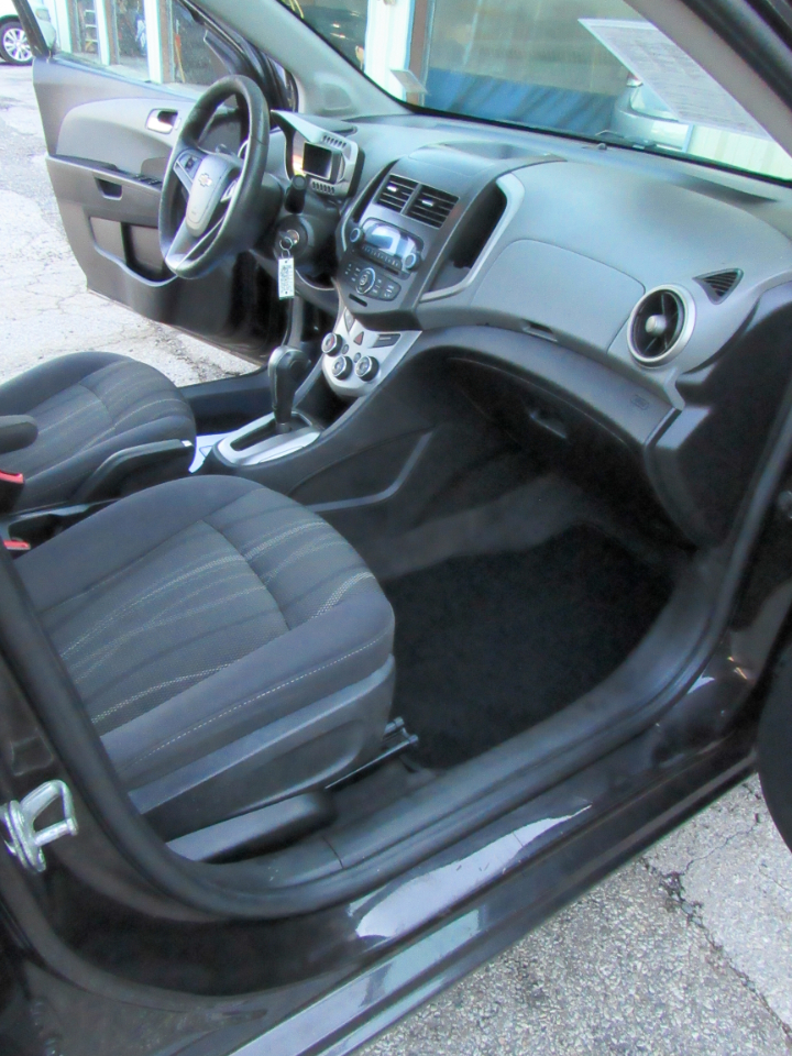 Chevrolet Sonic LT Auto Sedan 2014