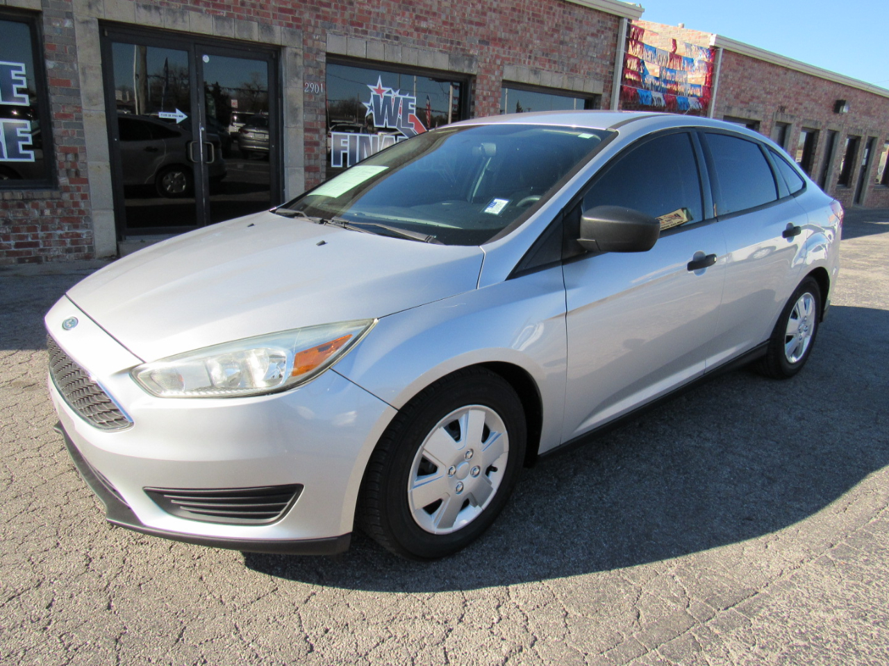 Ford Focus S Sedan 2015