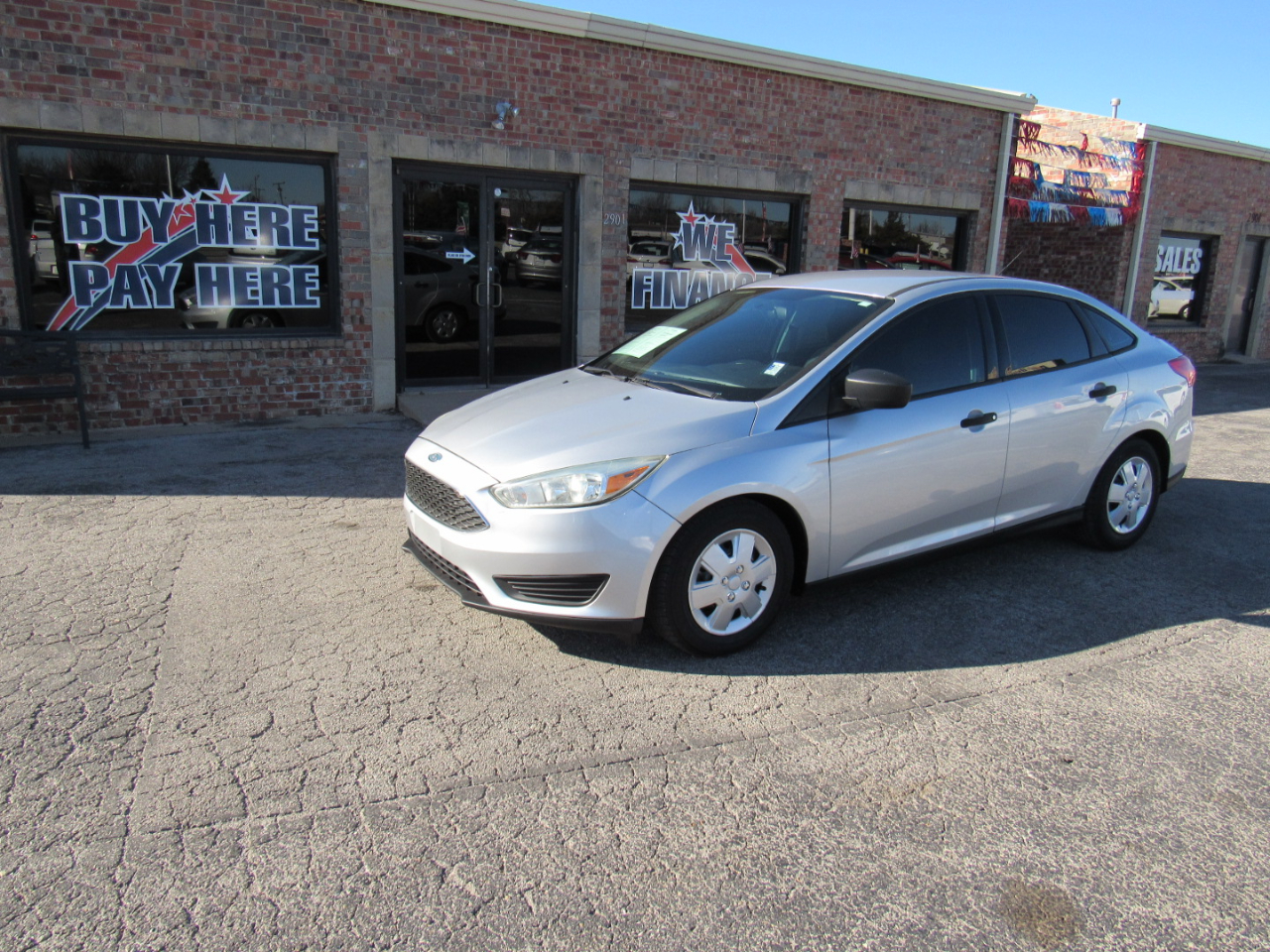 Ford Focus S Sedan 2015