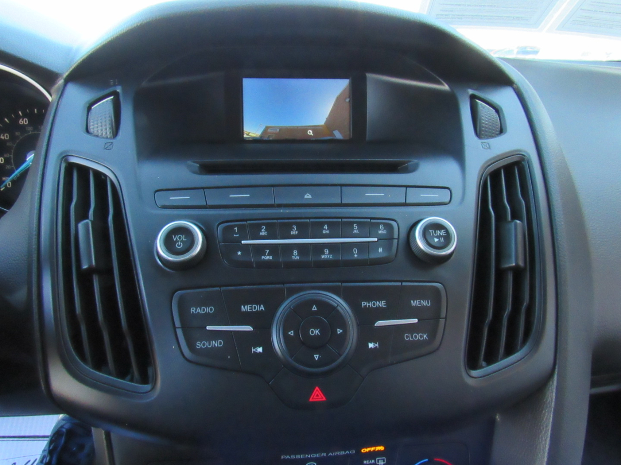 Ford Focus S Sedan 2015