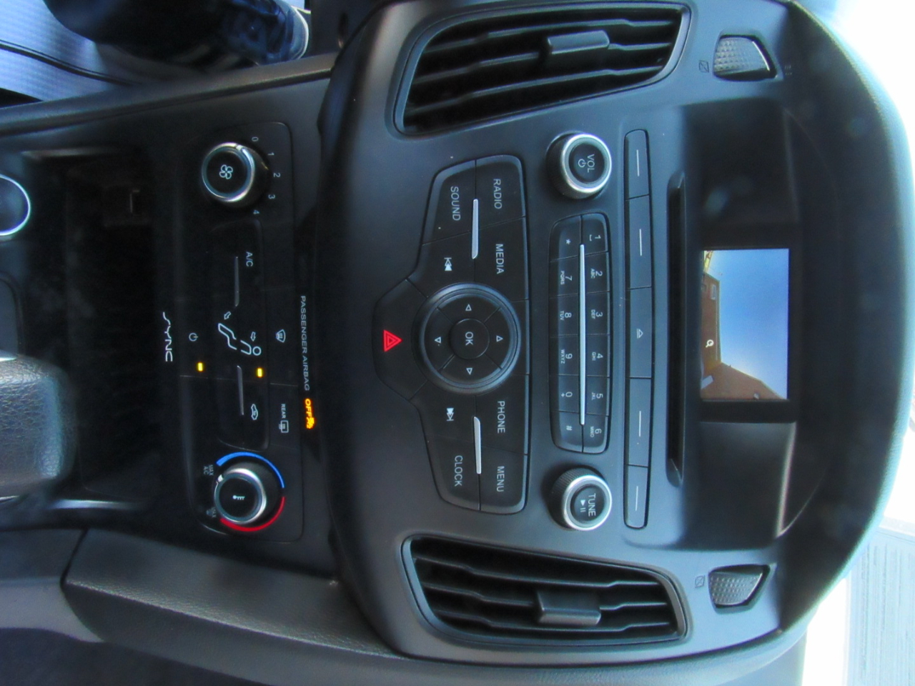 Ford Focus S Sedan 2015