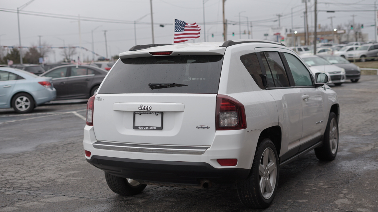 Jeep Compass Latitude FWD 2014