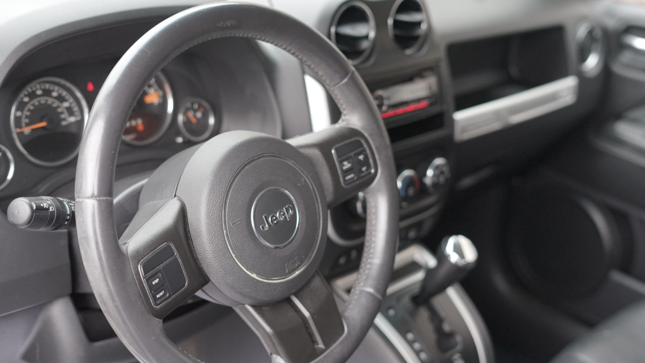 Jeep Compass Latitude FWD 2014