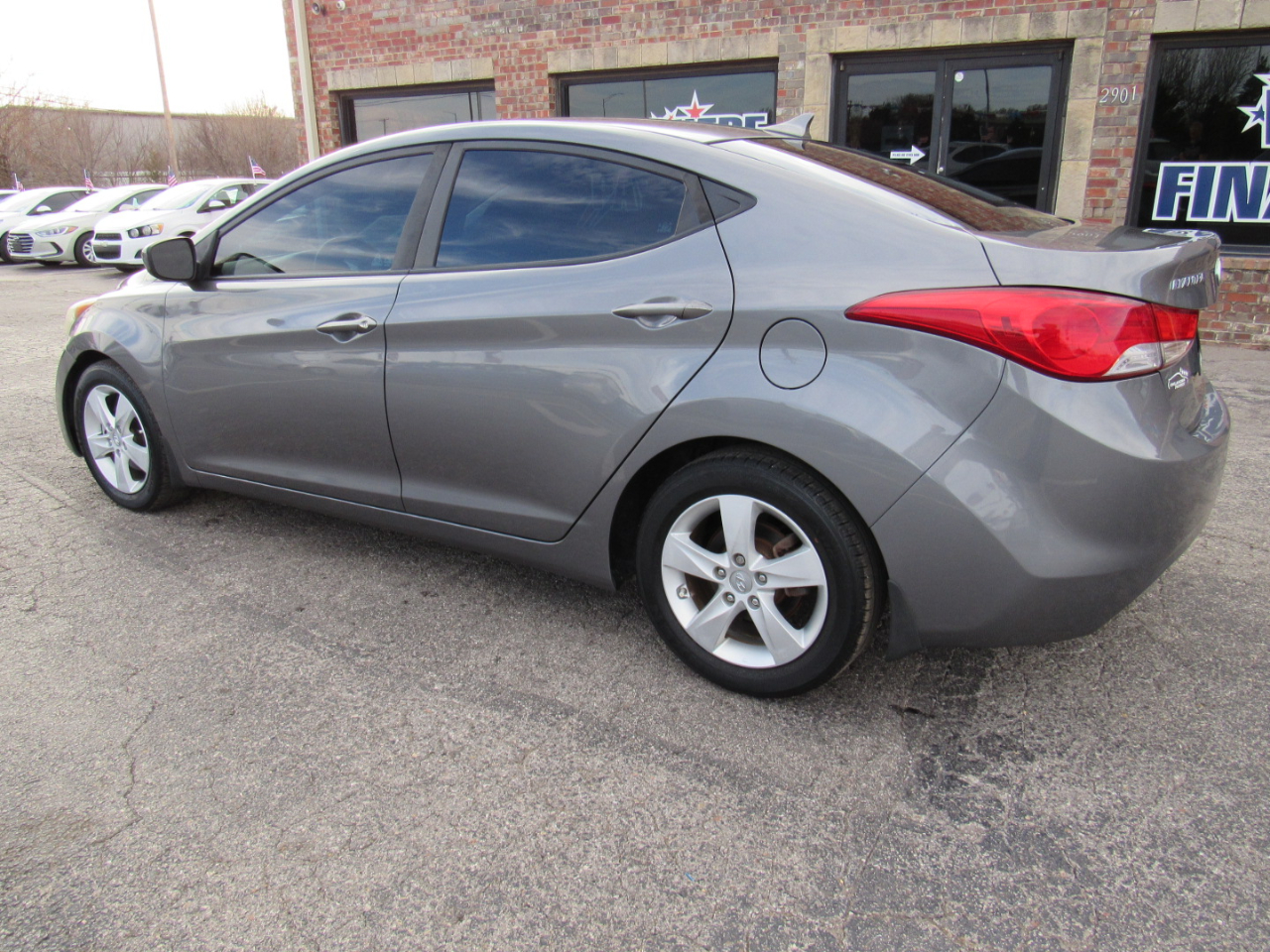 Hyundai Elantra GLS M/T 2013