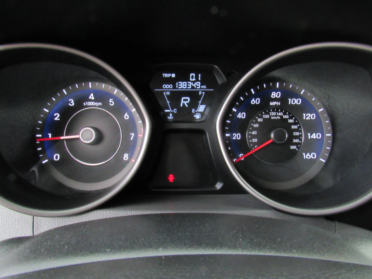 Hyundai Elantra GLS M/T 2013