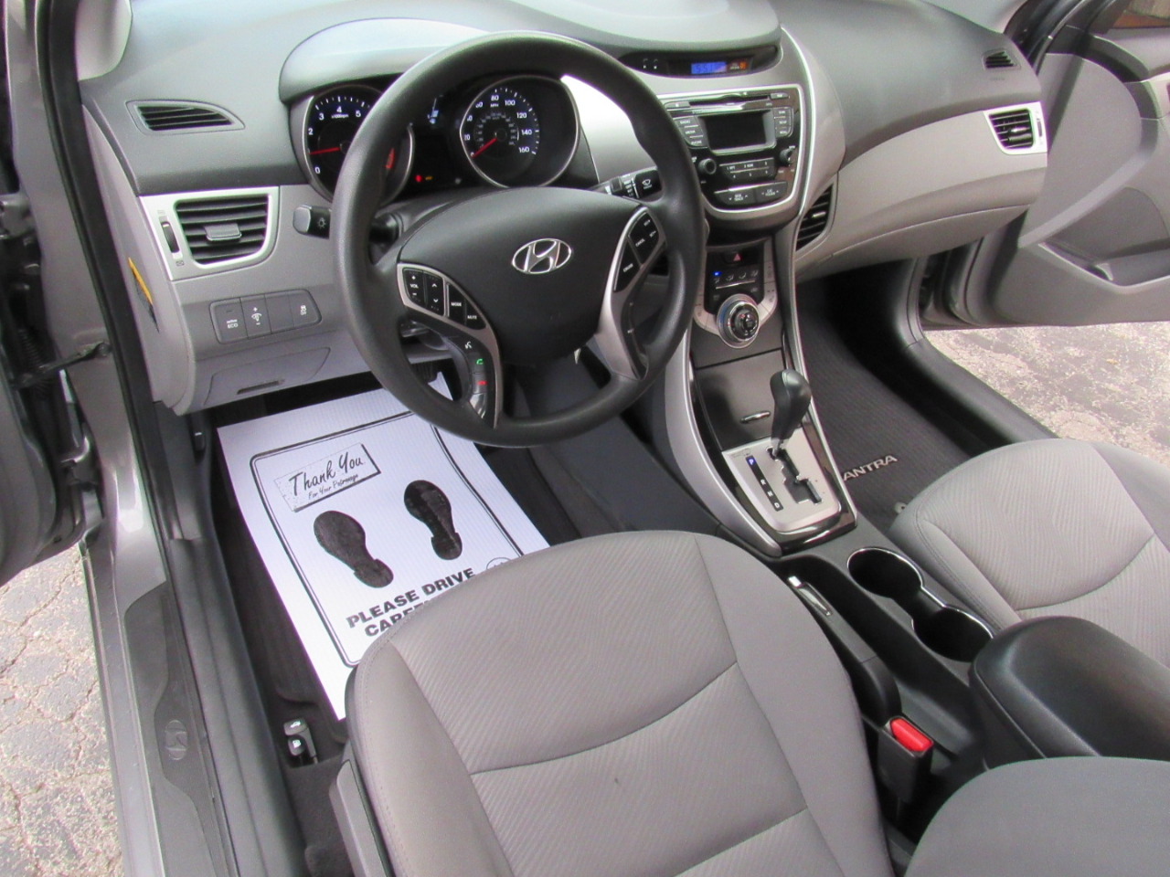 Hyundai Elantra GLS M/T 2013