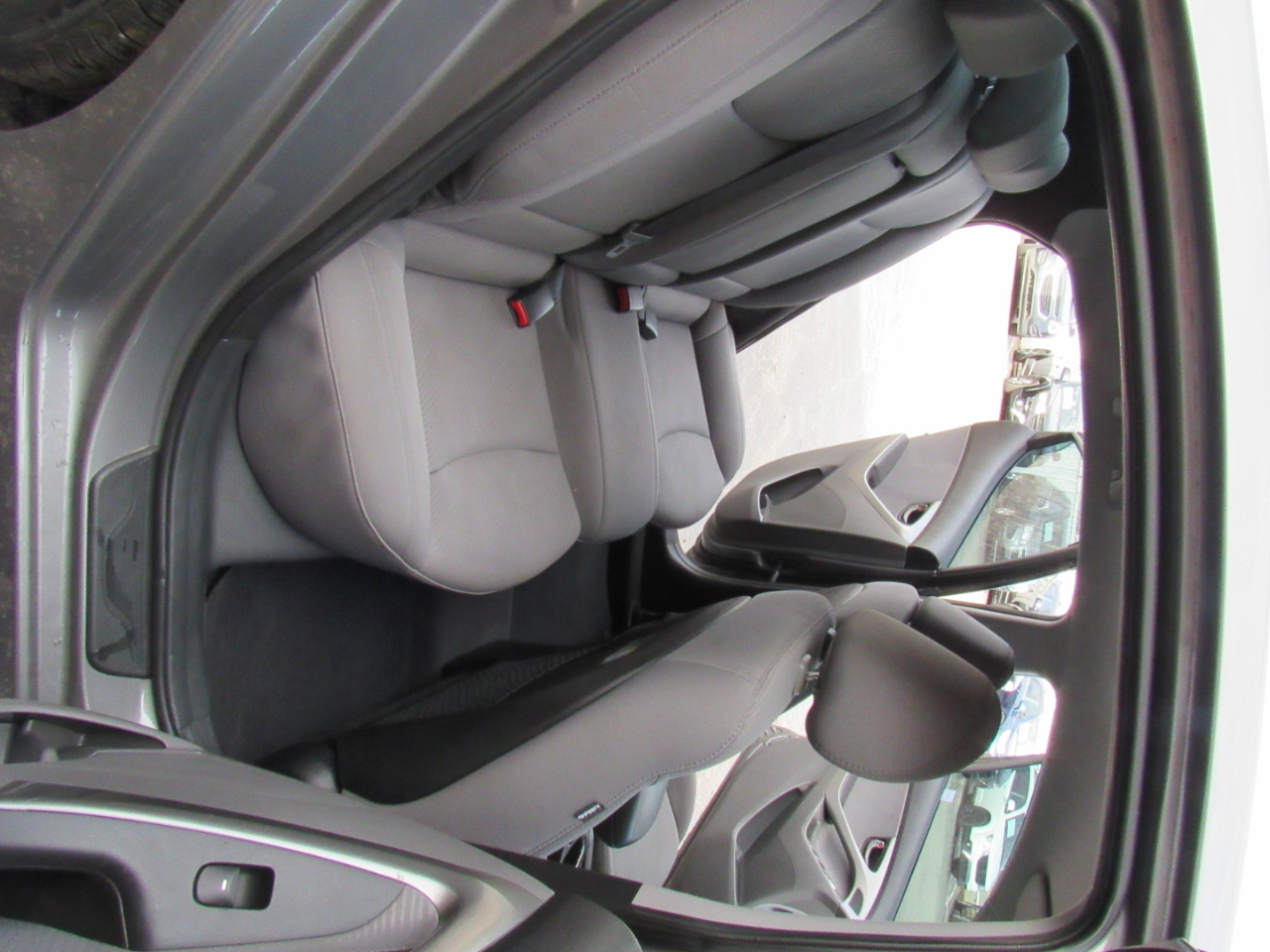 Hyundai Elantra GLS M/T 2013