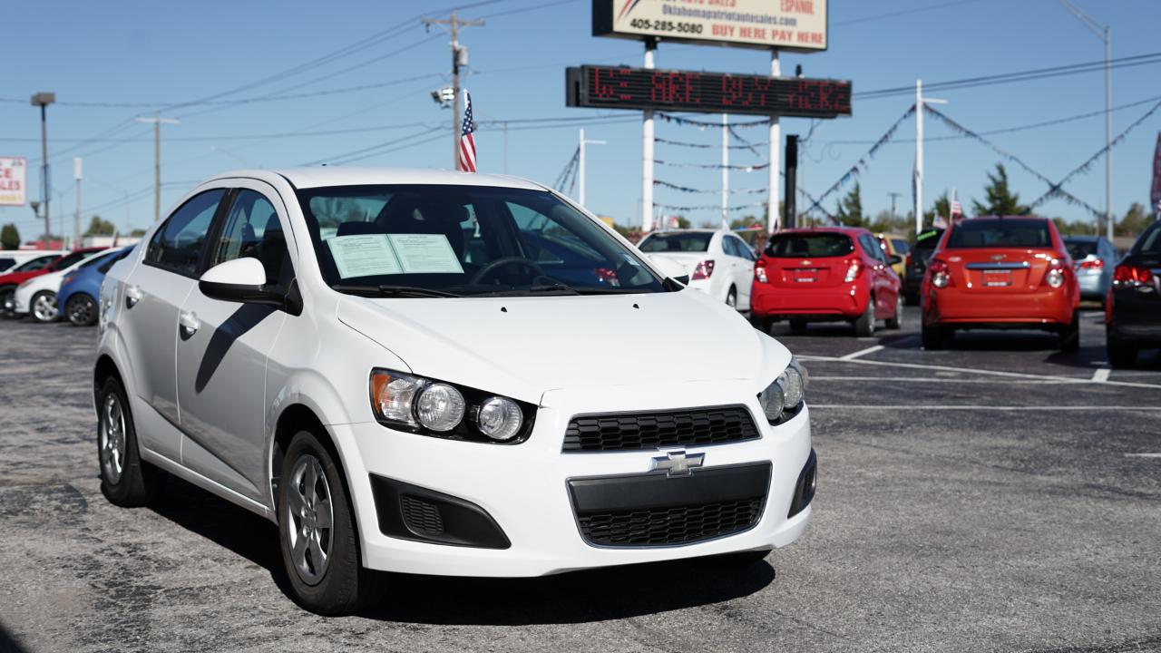 Chevrolet Sonic LS Auto Sedan 2013