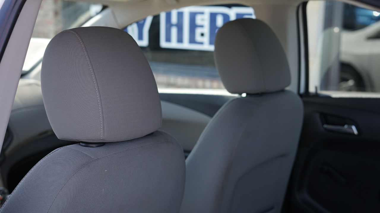 Chevrolet Sonic LS Auto Sedan 2013