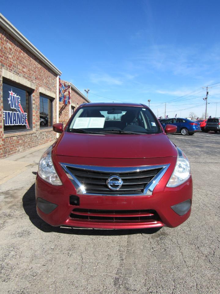 Nissan Versa 1.6 S 5M 2017